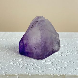 ბუნებრივი ქვის ფიგურა ფლუორიტი 82.60გრ